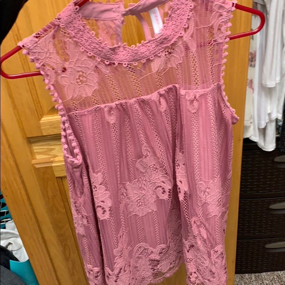Floral lace tank top